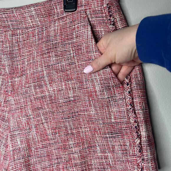 Banana Republic Women's Tweed Frayed Trim High-Rise Shorts Pink Red Sz 8 Preppy - Picture 2 of 8